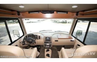 2020 Winnebago Vista 32Y