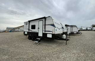 Don & Elizabeth’s Adult/Kid Approved Camper Rental