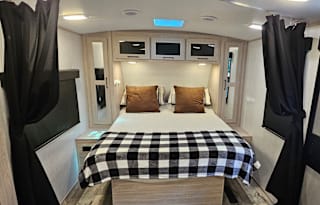 Cotter's Camper - Pet Friendly!