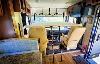 2013 Fleetwood RV Storm 28MS