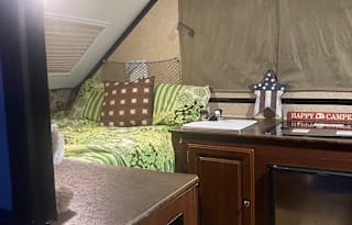 Tracey & Chris's RV