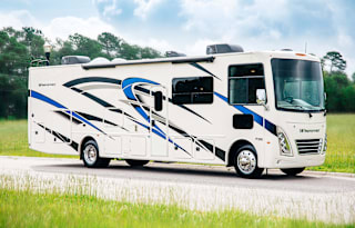 Luxury 2022 Thor Motor Coach Windsport 34J