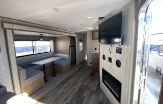 2022 Prime Time RV Avenger 28BHS