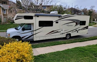 2018 Coachmen RV Freelander 31BH Ford 450