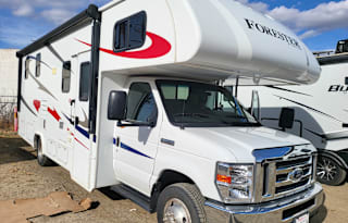 Rv Rentals Way of Life's Forester 2421MS CMF1