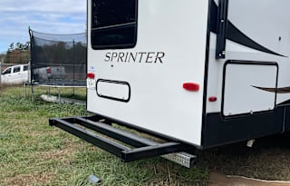 Newton fams Rv rental