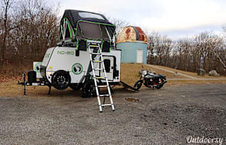 Recreation Insanity-Be the Envy of the Campground-Loaded 2019 Forest River No Boundaries 10.6-Easy Tow