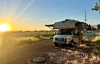 2018 Thor Motor Coach Quantum RW28