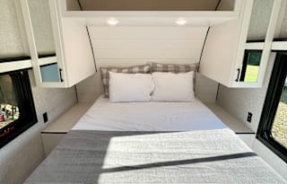 *BRAND NEW* 2025 Jayco - KING BED