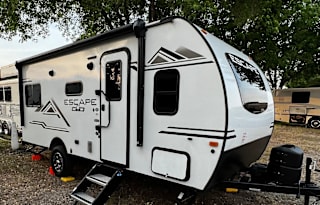 White Lightning Off-Roading Machine!