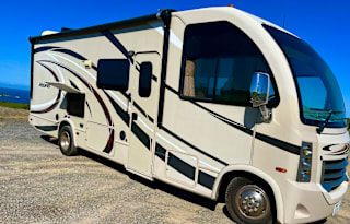 2016 Thor Motor Coach Vegas 25.3