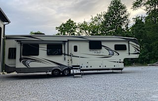 2019 Jayco North Point 377RLBH