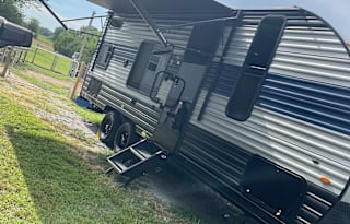 2022 Cherokee Grey Wolf 22MKSE