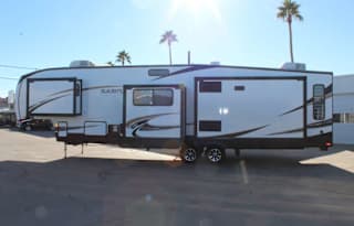 A Beautiful Family Resort on Wheels