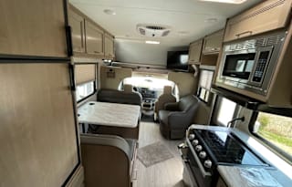 2022 Thor Motor Coach COLEMAN 23CMF