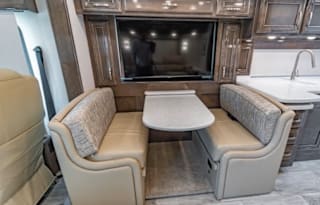 Frank and Suzanne's Motorhome Rental
