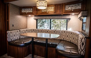 Sequoia: Family Camper with bunk bed - Sleeps 6!