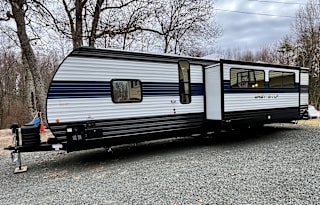 2024 Forest River The Grey Wolf 29TE *DOG FRIENDLY