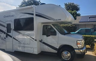 2024 Thor Motor Coach Chateau 28Z