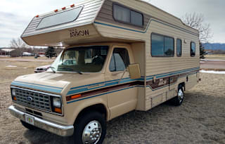 Classic newer looking  Fleetwood Tioga Arrow
