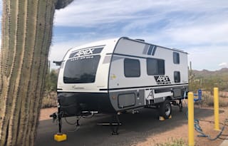 Lightweight 2022 Apex with bunkbeds, solar panel