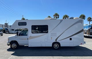 2019 Thor Motor Coach Majestic 23A