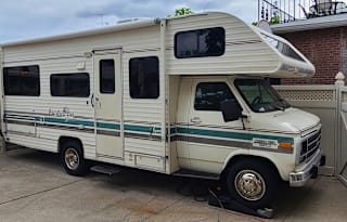 Delivery only*  23 ft RV with 21st century updates