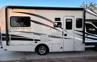 2018 Coachmen Leprechaun