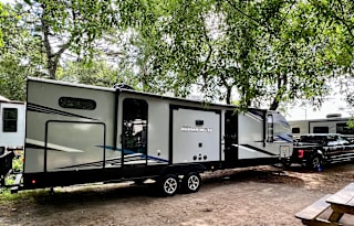 2022 Forest River RV Cherokee Alpha Wolf 33BH-L