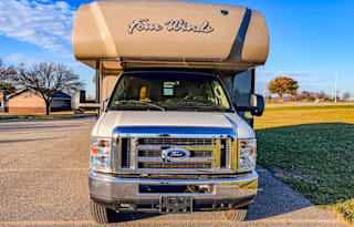 Thor Motor Coach Four Winds 31W
