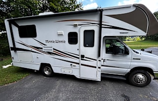 Minnie Winne - For a reliable and fun road trip!