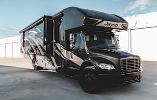2022 Jayco Seneca 37L