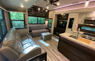 2020 Jayco North Point 377RLBH