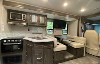 "Sweet Jolene" 2022 Coachmen