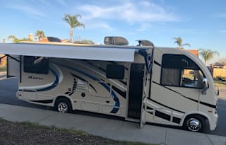 Memory Builder 2017 Thor Motor Coach Vegas 25.2