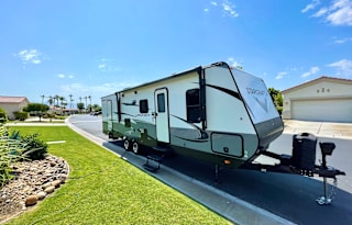 2018 Starcraft Launch Outfitter 27BHU