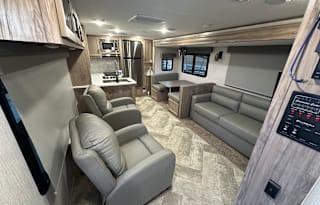 Sleeps 6 - New Luxury Travel Trailer