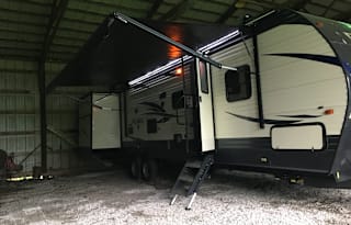 2018 PALOMINO PUMA