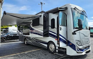 2022 Fleetwood RV Frontier 34GT