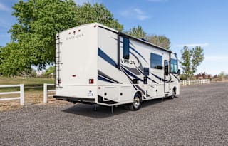 2021 Entegra Coach Vision 27A