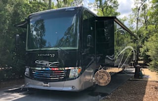 2019 Newmar Ventana 40ft Luxury Bunkhouse Diesel