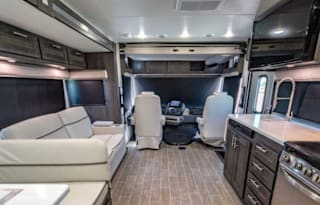 Benny & The Pet's Awesome Family RV! (with bunks!)