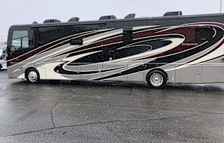 2018 Holiday Rambler Endeavor 40G