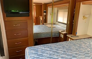 2002 Fleetwood RV Revolution