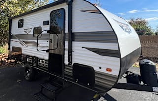 Adventure Awaits 24 Forest River Wildwood 178BHSK