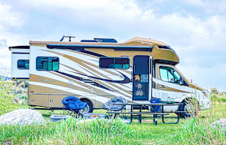 Roam with Jeff:  The Colorado Cabin RV