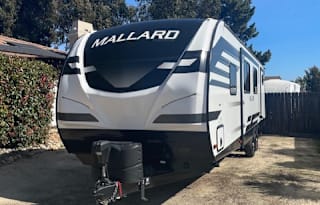 Spacious Family Friendly 35 Ft Bunkhouse