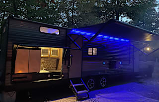 2019 Cherokee Grey Wolf - Forest River
