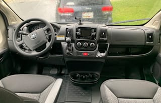 2021 Winnebago Solis 59P