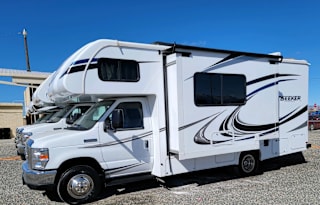 2020 Forest River RV Sunseeker 2290S Ford